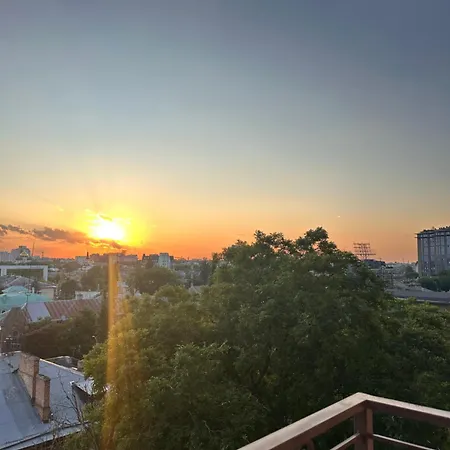 50 жемчужина, у моря, отрада, центр Apartment *
